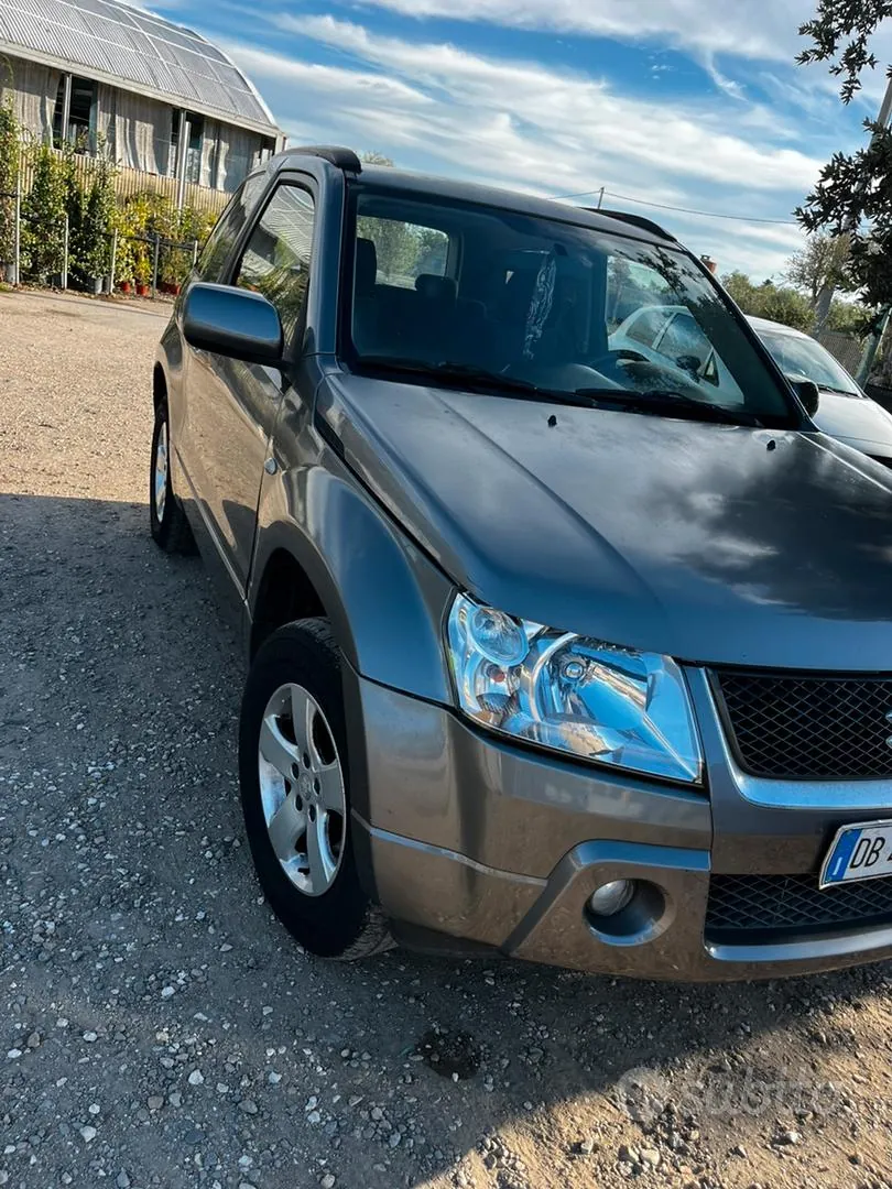 Suzuki Grand Vitara 2006 photo 2