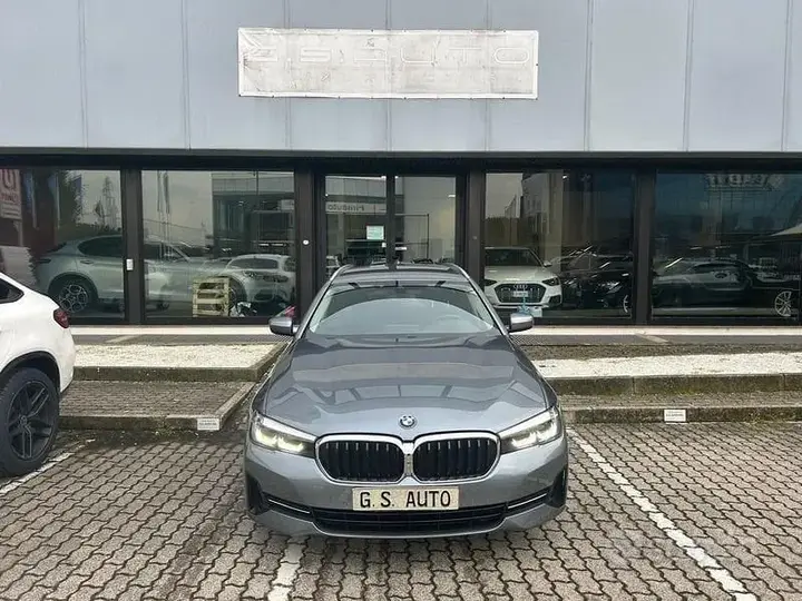 BMW 5 Series 2020 photo 2