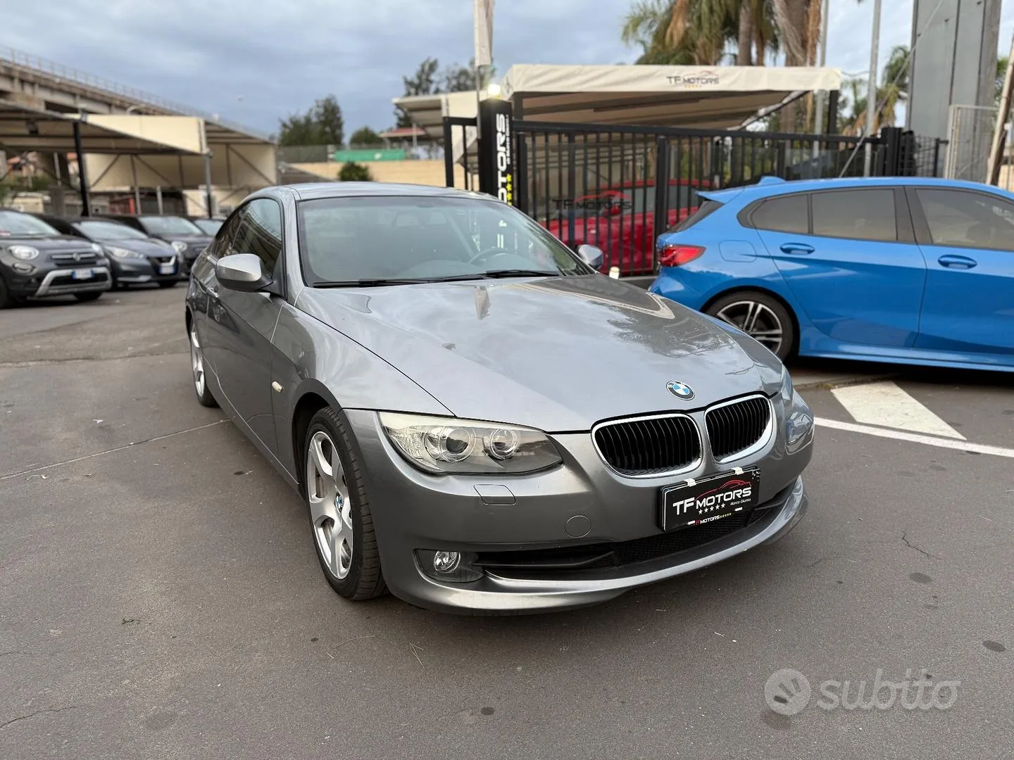 BMW 3 Series 2011 photo 3