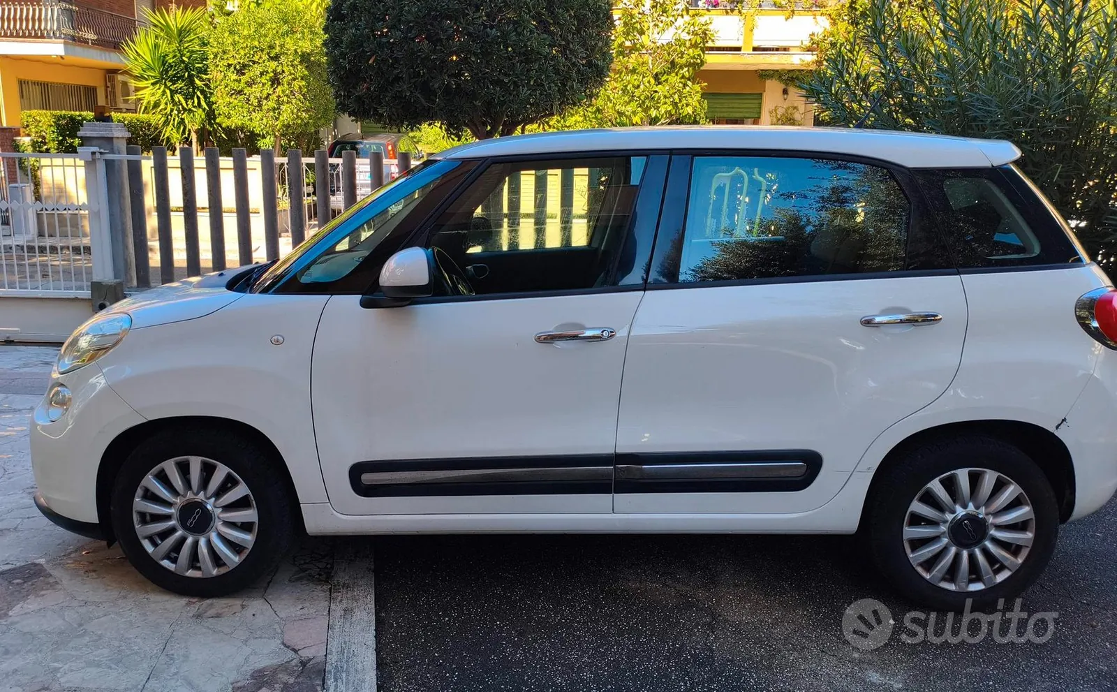 Fiat 500L 2013 photo 2