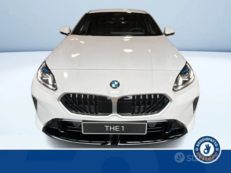 BMW 1 Series 2025 photo 3
