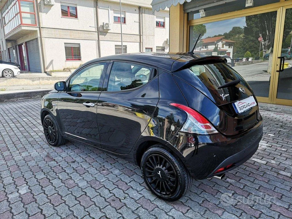 Lancia Ypsilon 2023 photo 4