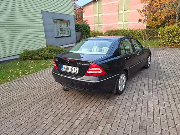 Mercedes-Benz C180 2005 photo 5