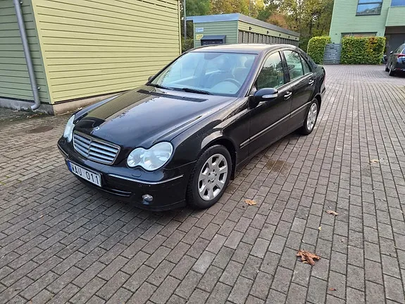 Mercedes-Benz C180