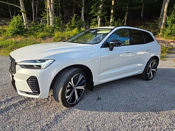 Volvo Xc60 2025 photo 2