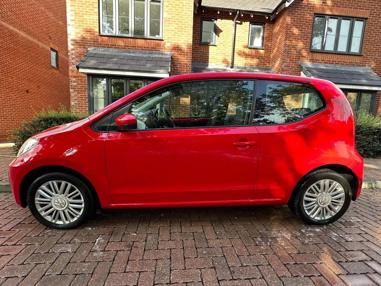 Volkswagen Up 2018 photo 4