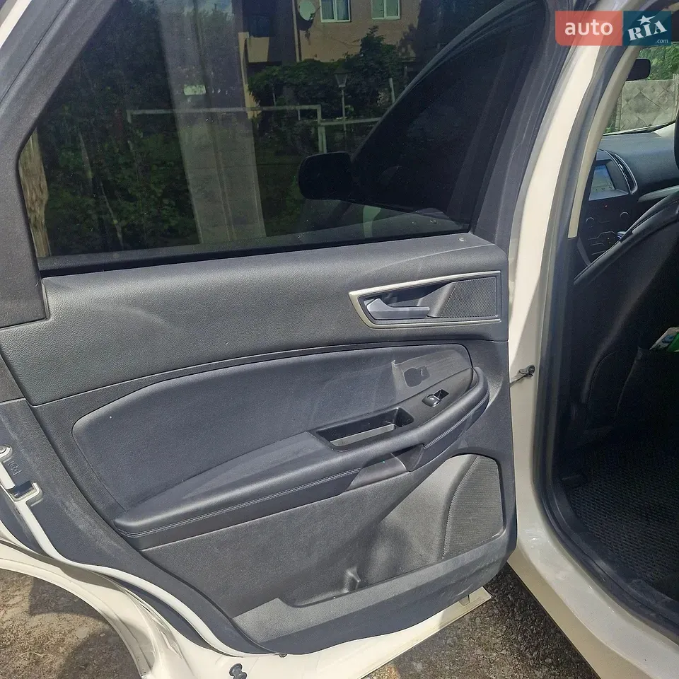 Ford Edge 2018 photo 2