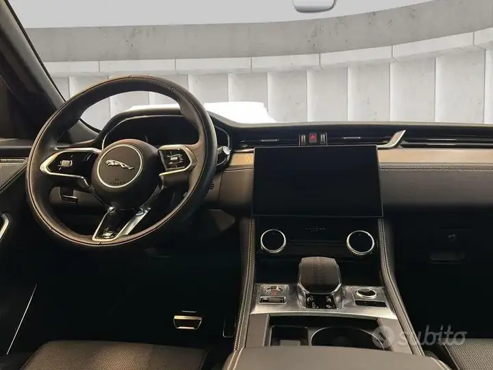 Jaguar F-Pace 2023 photo 4