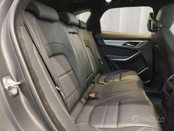 Jaguar F-Pace 2023 photo 5