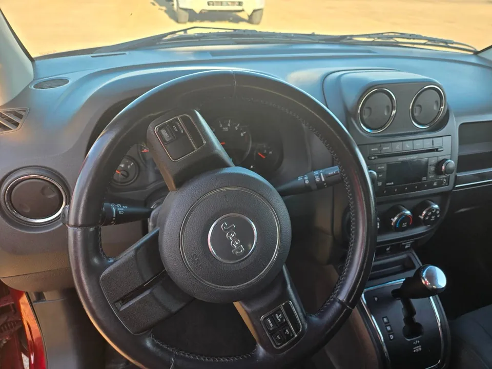 Jeep Compass 2012 photo 2