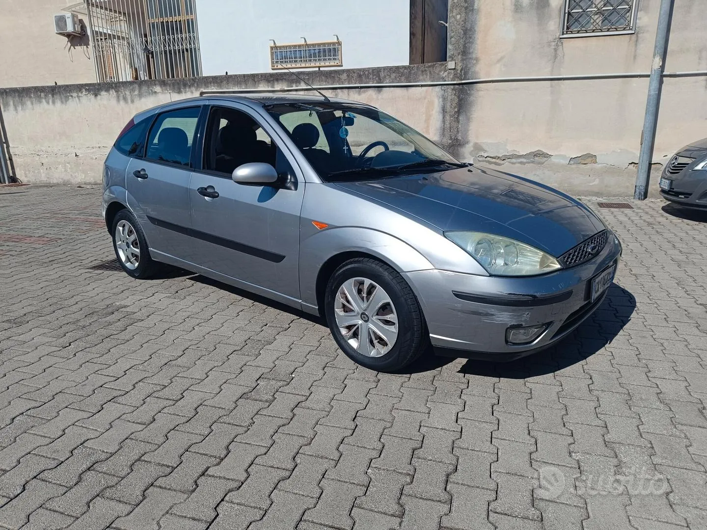 Ford Focus 2003 photo 2