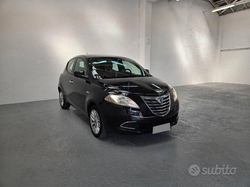Lancia Ypsilon 2015 photo 3