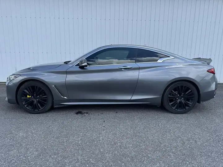 Infiniti Q60
