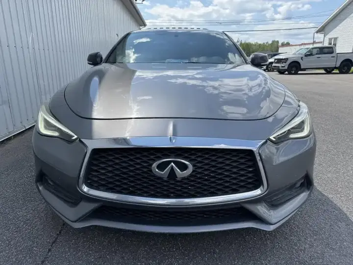 Infiniti Q60 2017 photo 3