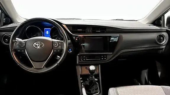 Toyota Auris 2018 photo 4