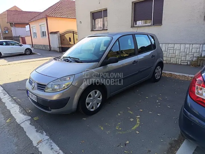 Renault Scenic 2004 photo 2