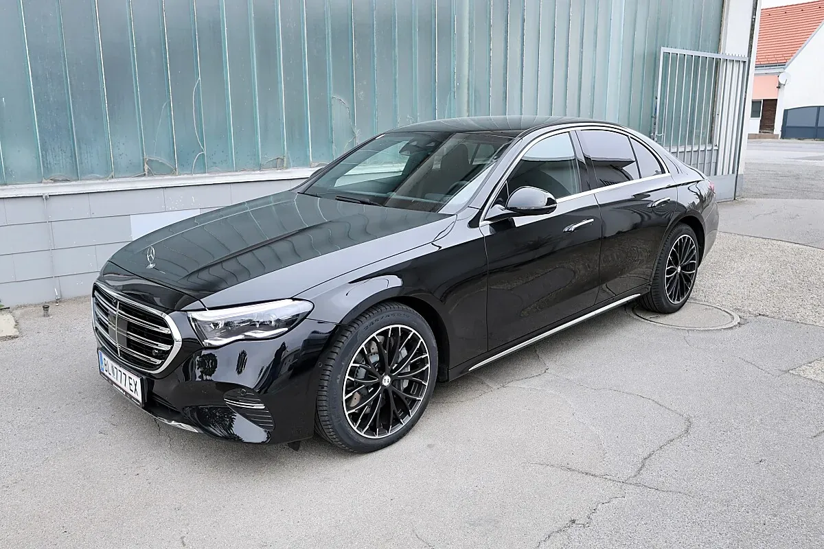 Mercedes-Benz E-Class 2026 photo 2