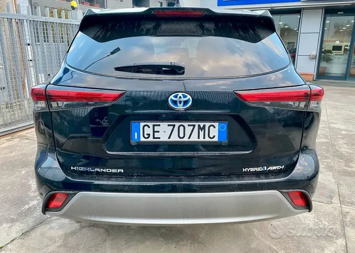 Toyota Highlander 2021 photo 2