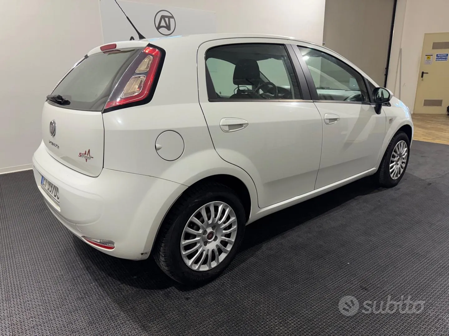 Fiat Punto 2014 photo 4