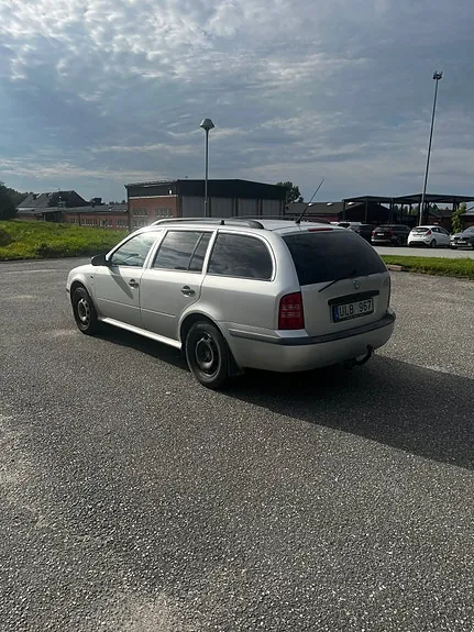Skoda Octavia 2003 photo 5