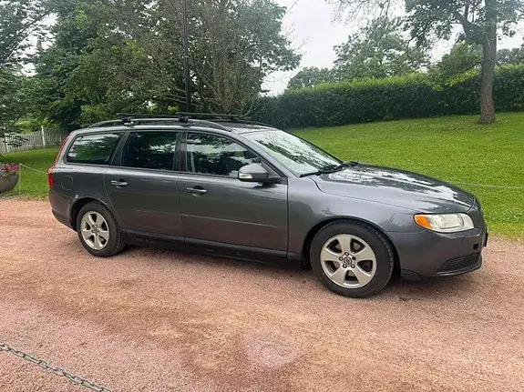Volvo V70 2010 photo 5