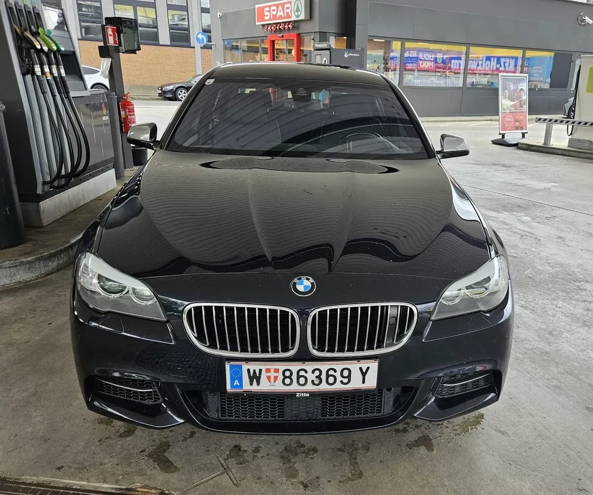 BMW 5 Series 2013 photo 2