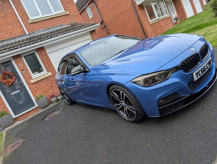 BMW 3 Series 2016 photo 2