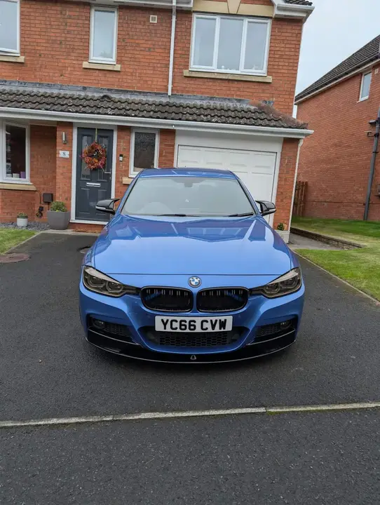 BMW 3 Series 2016 photo 3