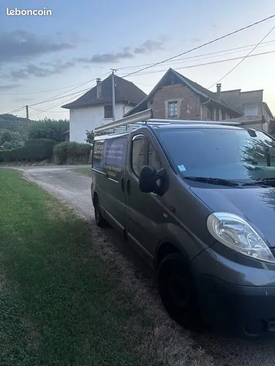 Opel Vivaro 2011 photo 3