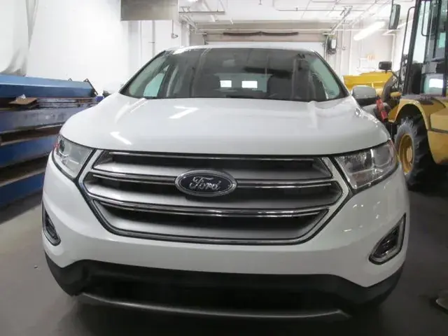 Ford Edge 2016 photo 2