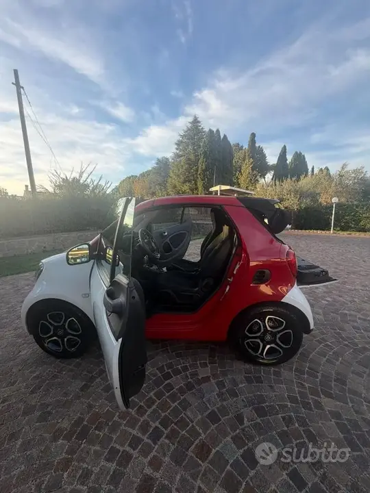 Smart Fortwo 2017 photo 3