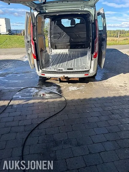 Ford Transit Custom 2015 photo 2