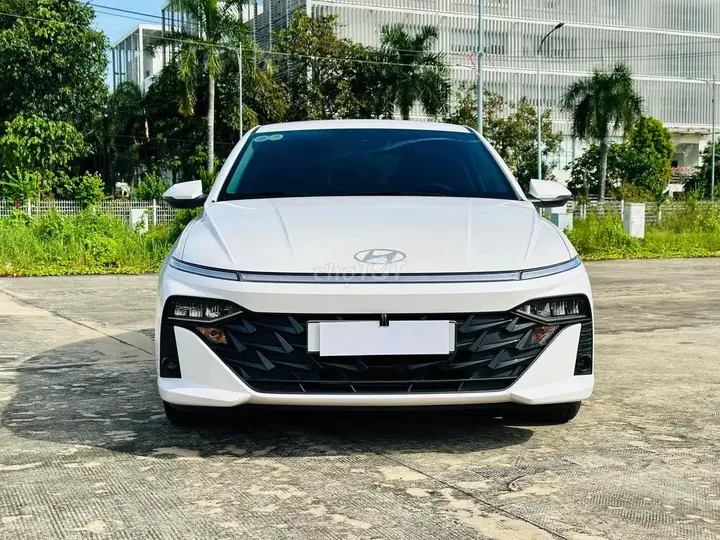 Hyundai Accent 2025 photo 2