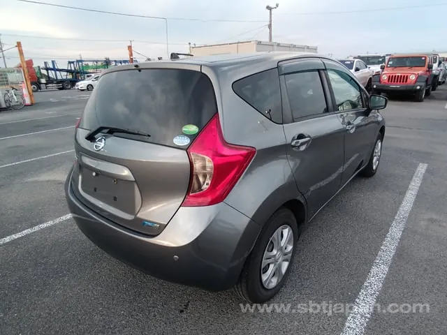 Nissan Note 2016 photo 4