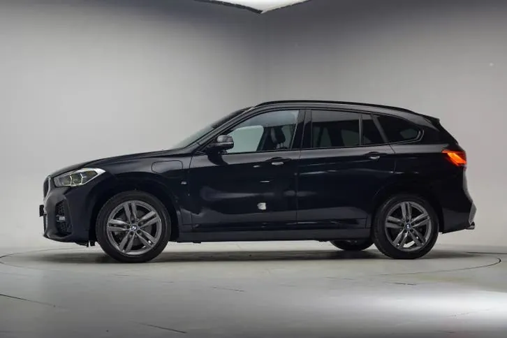 BMW X1 2021 photo 2