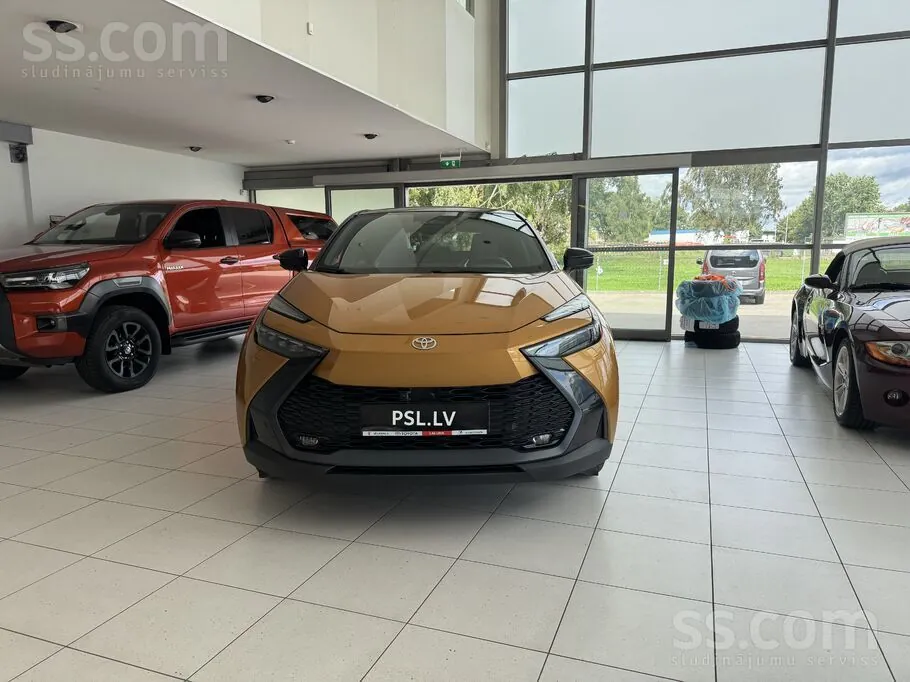 Toyota C-Hr 2024 photo 3