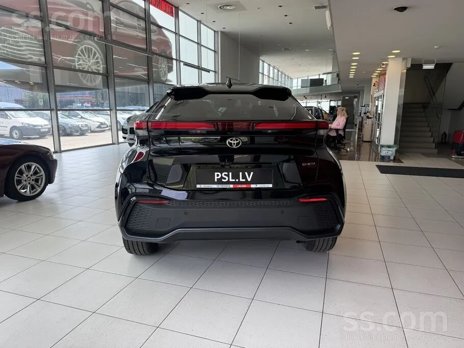 Toyota C-Hr 2024 photo 5