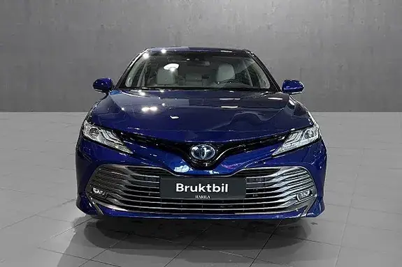 Toyota Camry 2019 photo 2