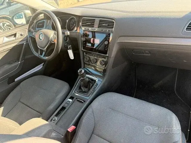 Volkswagen Golf 2018 photo 5