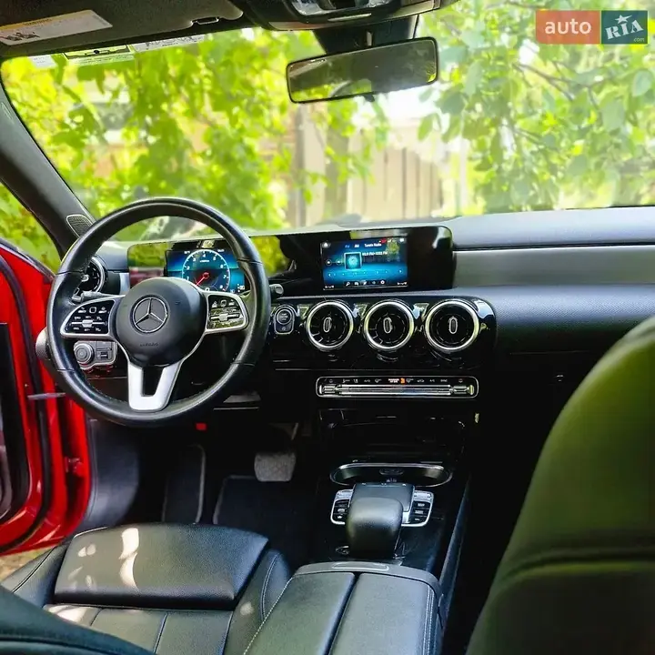 Mercedes-Benz A-Class 2019 photo 2