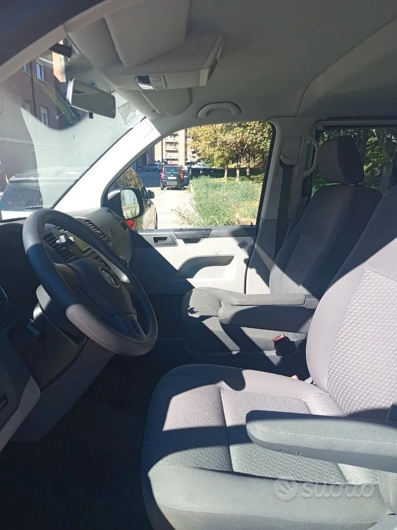Volkswagen Transporter 2014 photo 2