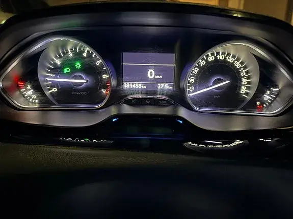 Peugeot 208 2013 photo 5