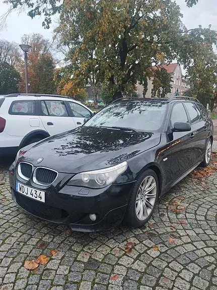 BMW 525I