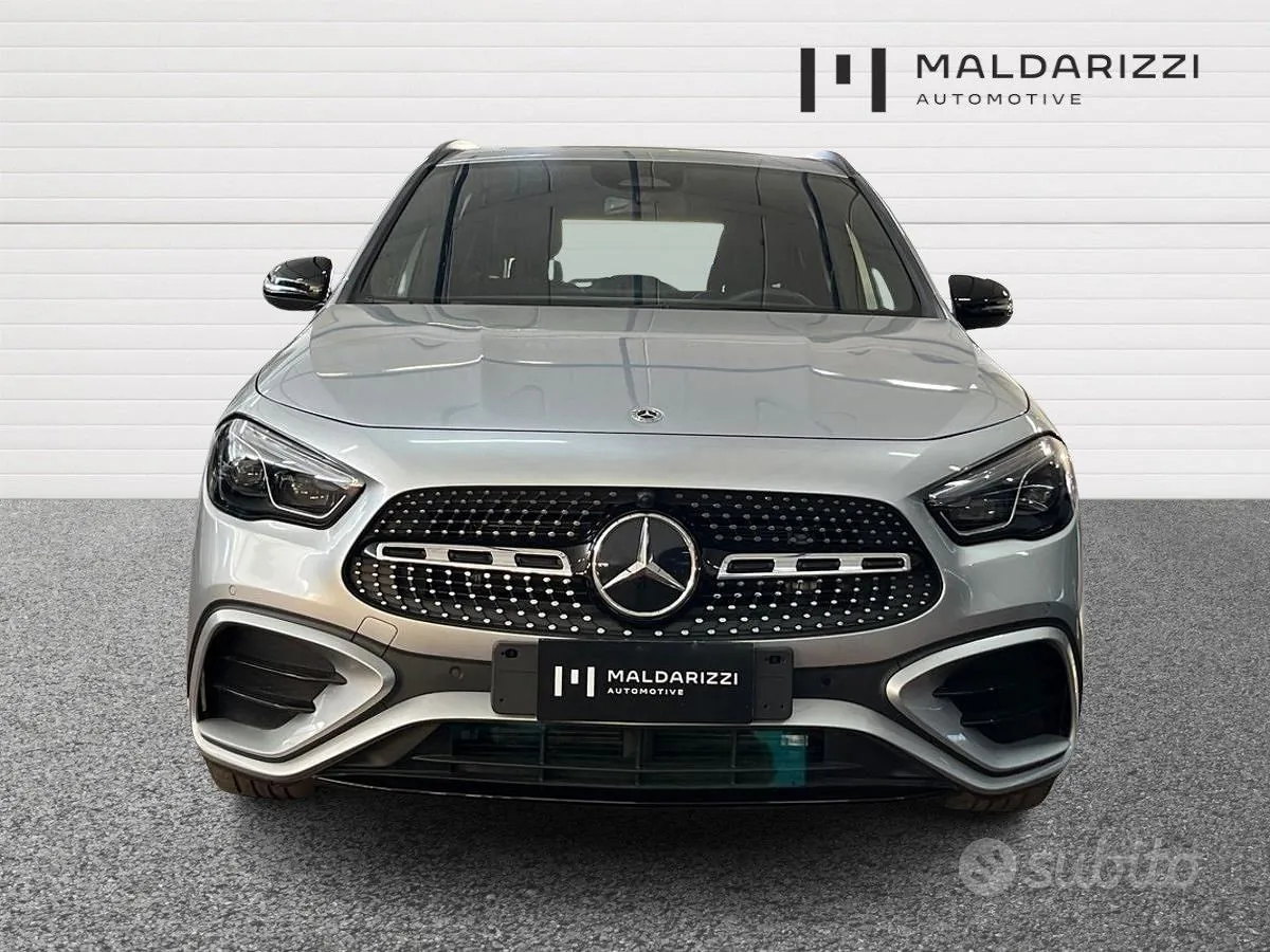 Mercedes-Benz Gla 2025 photo 2