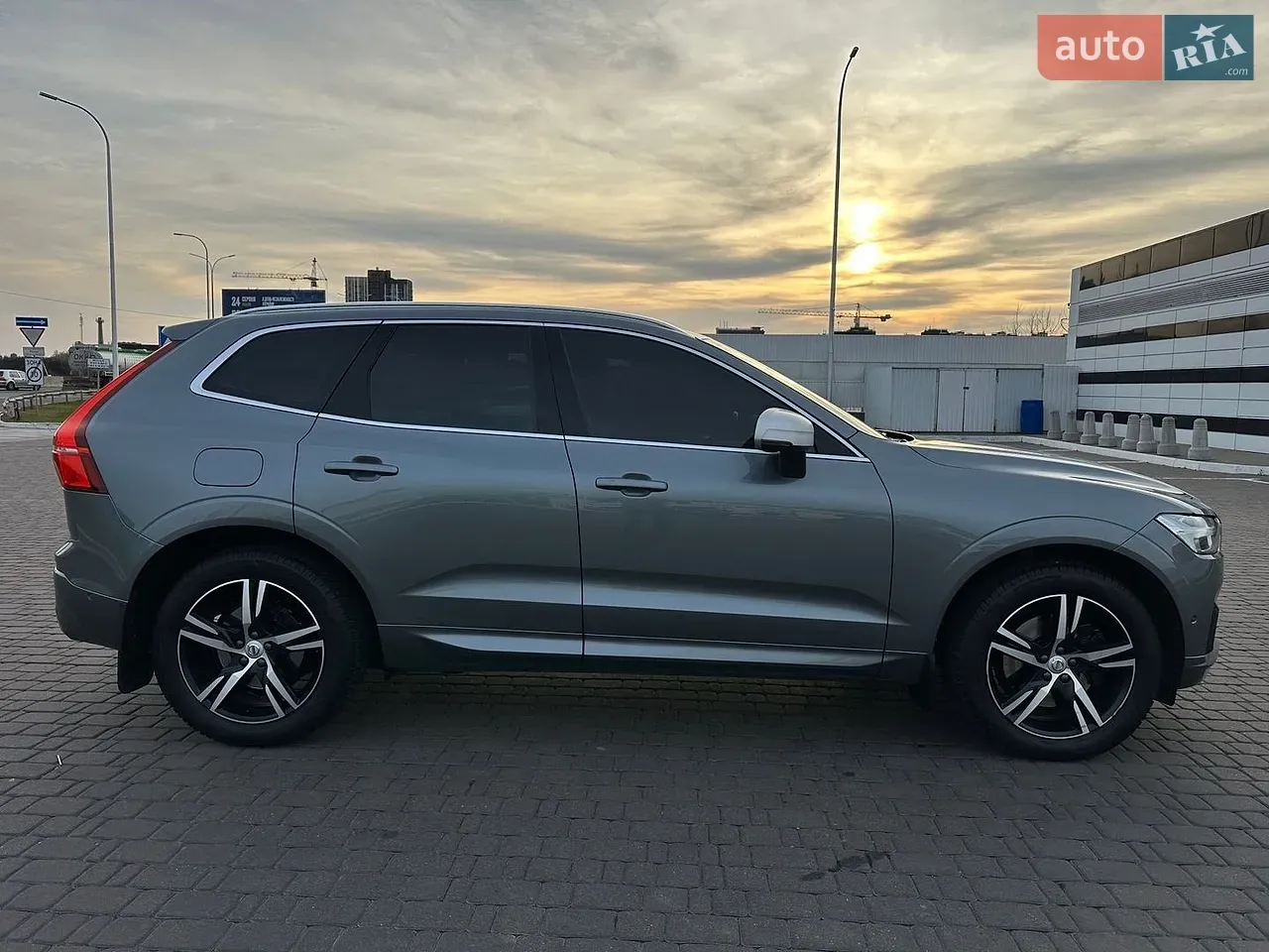 Volvo Xc60 2018 photo 4
