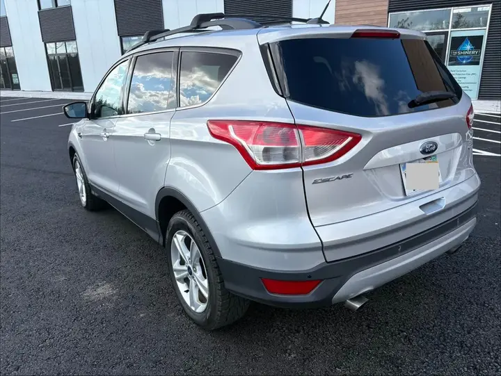Ford Escape 2014 photo 2