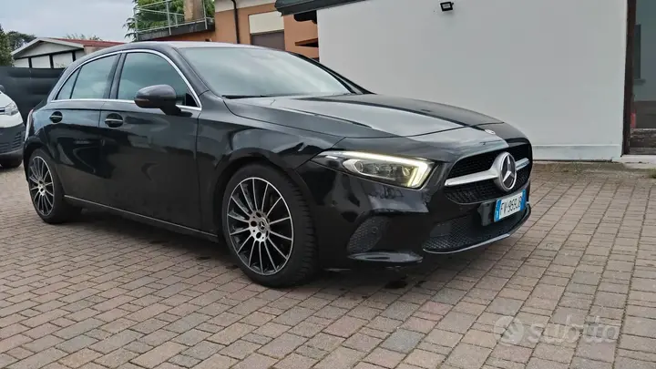 Mercedes-Benz A 180 2019 photo 2