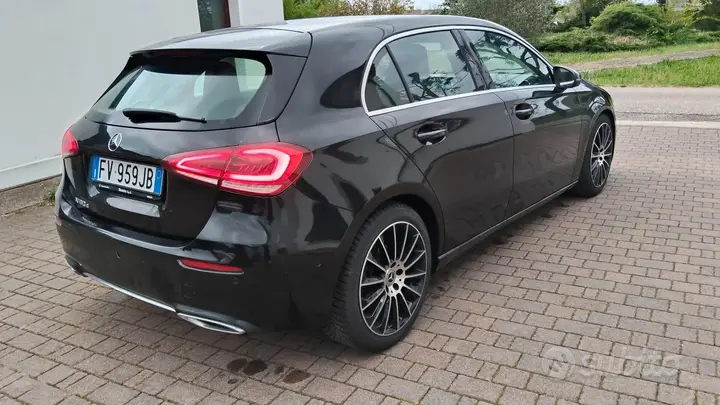 Mercedes-Benz A 180 2019 photo 4