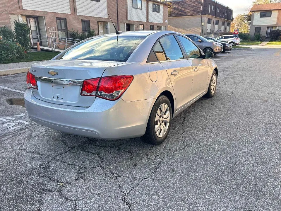 Chevrolet Cruze 2012 photo 3