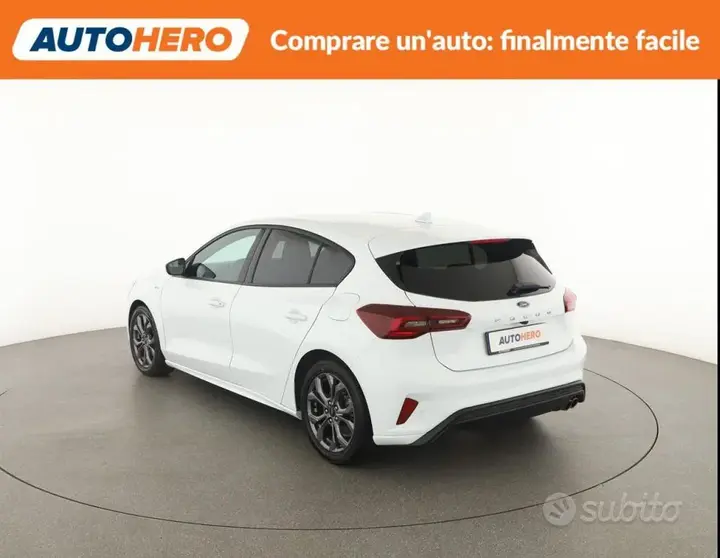 Ford Focus 2024 photo 4